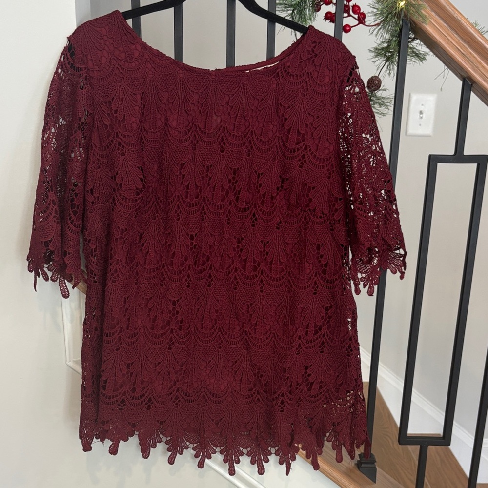 Elegant Burgundy Lace Top 1X